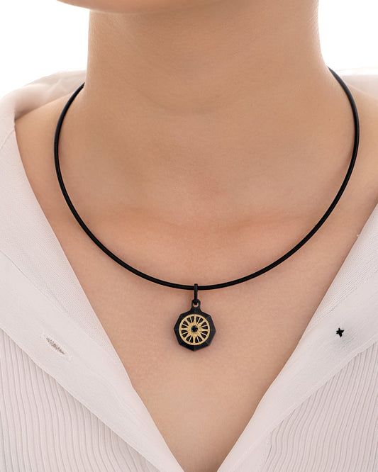 Dravida – Black Titanium Pendant